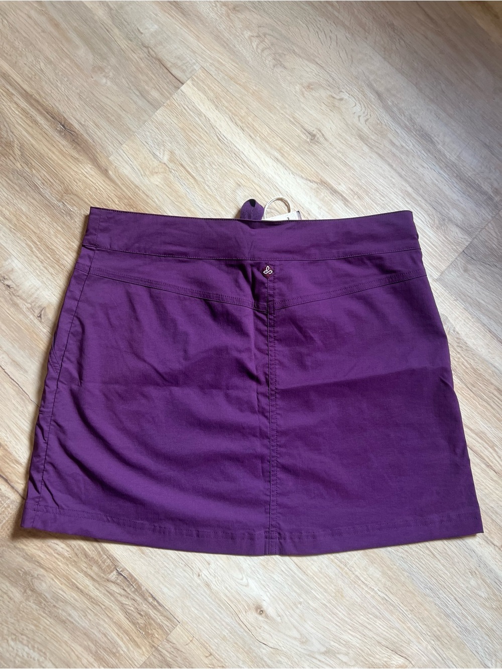 NWT Prana Bliss Utility Skirt in Raspberry Purple Womens Size Medium - Picture 3 of 6